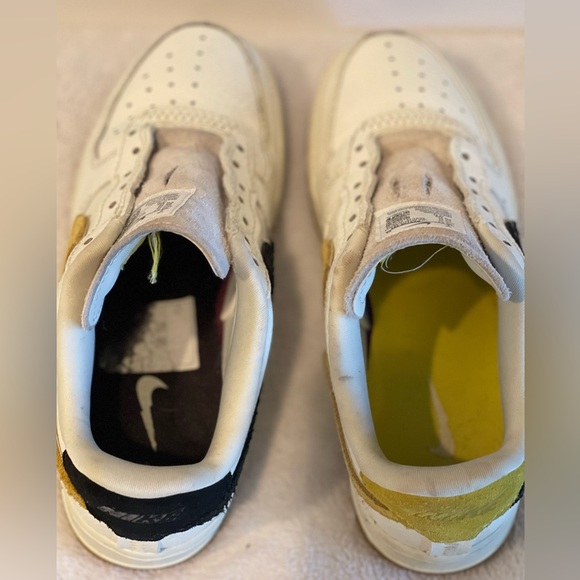 Nike Air Force 1 Vandalized
Sail Chrome Yellow (Women's) size 7 (BV0740-101) - Picture 6 of 14